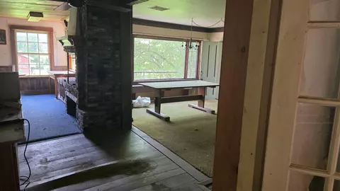Entry Way - 91 Venheim Rd #1, Lunenburg, VT 05906 photo 4 of 8