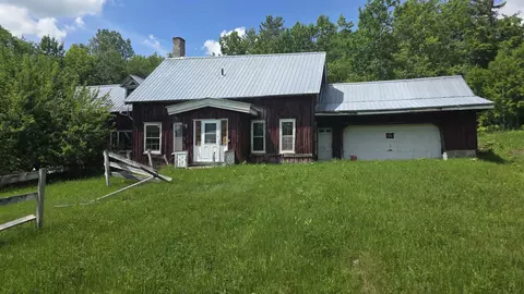 91 Venheim Rd #1, Lunenburg, VT 05906