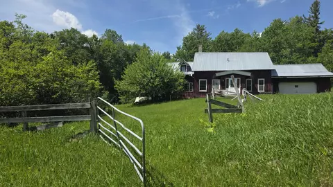 Exterior - 91 Venheim Rd #1, Lunenburg, VT 05906 photo 7 of 21