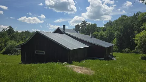 Exterior - 91 Venheim Rd #1, Lunenburg, VT 05906 photo 4 of 21