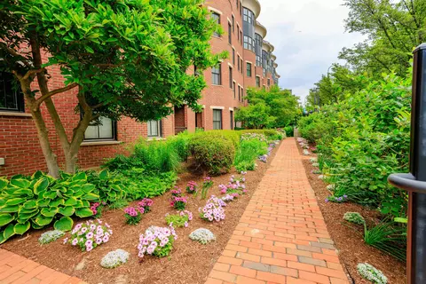 Exterior - 40 College St #204C, Burlington, VT 05401 photo 6 of 9