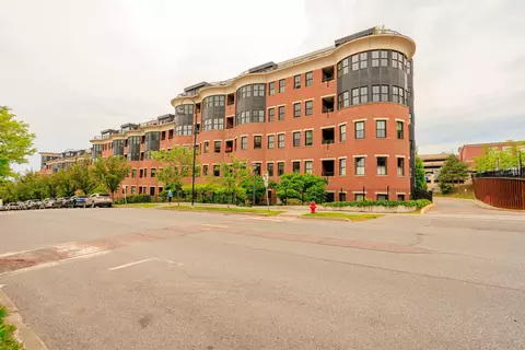 Exterior - 40 College St #204C, Burlington, VT 05401 photo 8 of 9