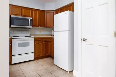 Kitchen - 40 College St #204C, Burlington, VT 05401 photo 1 of 3
