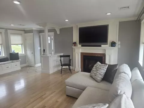 Living - 35 N Shore Rd, Derry, NH 03038 photo 5 of 5