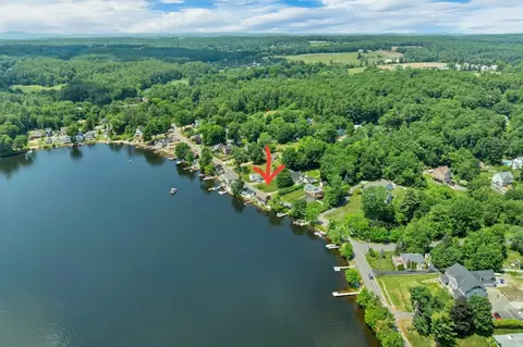 View/Area - 35 N Shore Rd, Derry, NH 03038 photo 3 of 9