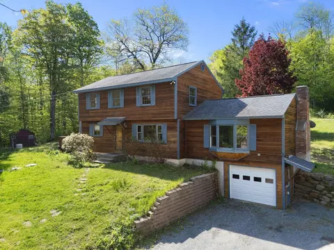 3524 Deer Park Rd, Halifax, VT 05358