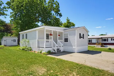 44 Hazel Dr, Concord, NH 03301