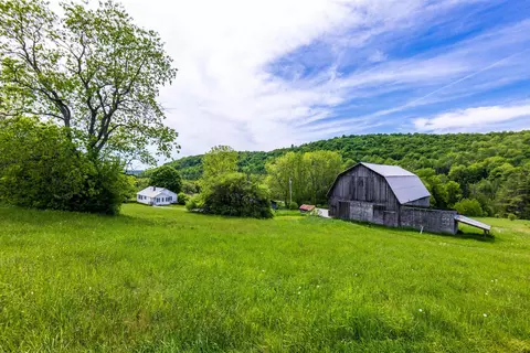 88 Van Dyke Rd, Strafford, VT 05072