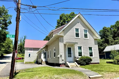 39 Chestnut St, Tilton, NH 03276