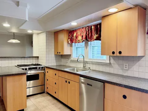 Kitchen - 10 Beech St, Franklin, NH 03235 photo 1 of 3