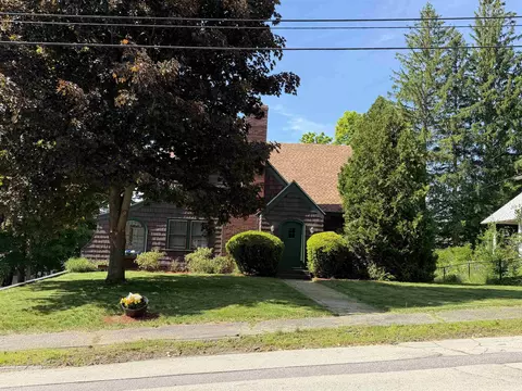 Exterior - 10 Beech St, Franklin, NH 03235 photo 2 of 5