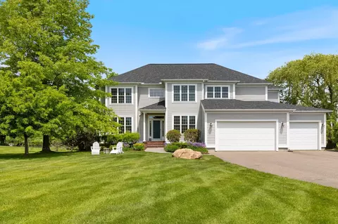 803 Nowland Farm Rd, South Burlington, VT 05403