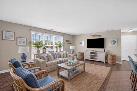 428 Lafayette Rd #403, Hampton, NH 03842