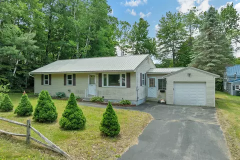 67 Lafayette St, Laconia, NH 03246