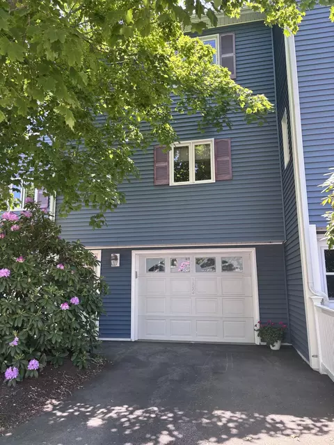 102 Seabury #102, Hampton, NH 03842