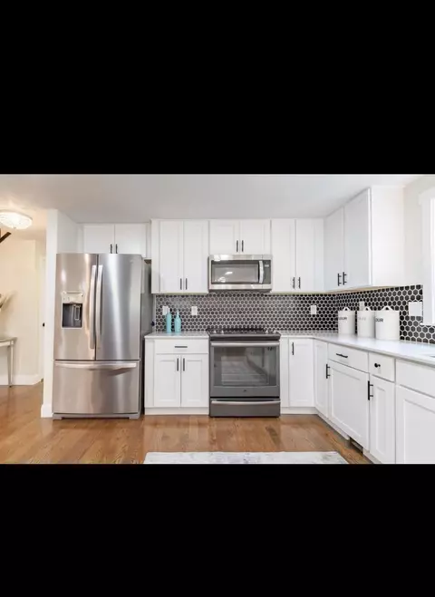 Kitchen - 10 Oriole Rd, Windham, NH 03087 photo 4 of 6