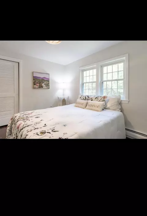 Bedroom - 10 Oriole Rd, Windham, NH 03087 photo 5 of 7