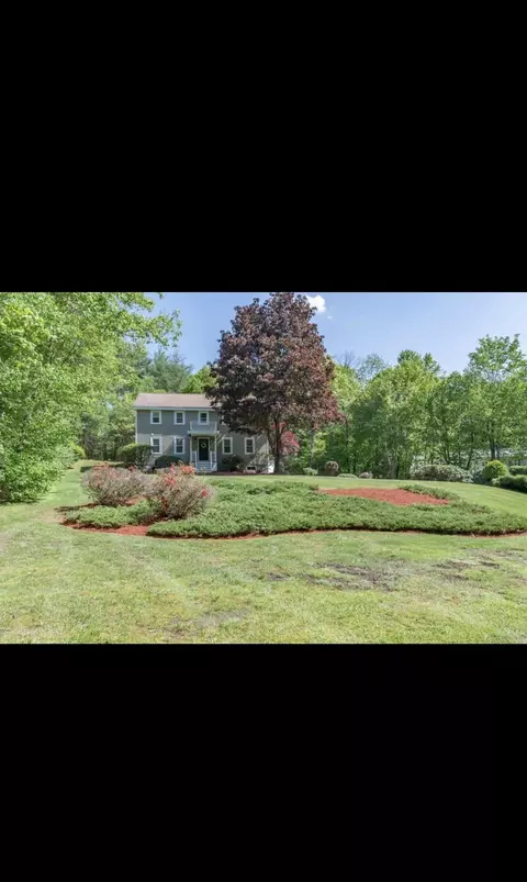 Exterior - 10 Oriole Rd, Windham, NH 03087 photo 4 of 10
