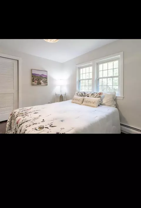 Bedroom - 10 Oriole Rd, Windham, NH 03087 photo 6 of 8