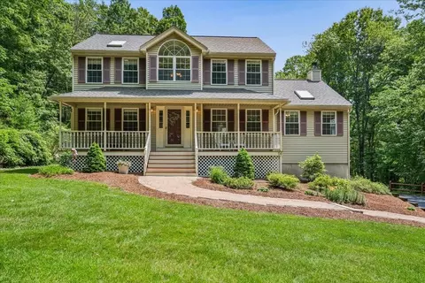 56 Patriot Rd, Tyngsborough, MA 01879