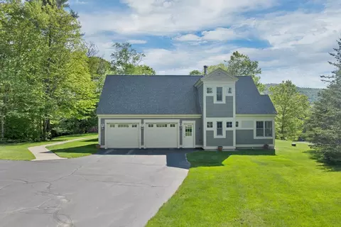 18 River View Dr, Thornton, NH 03285