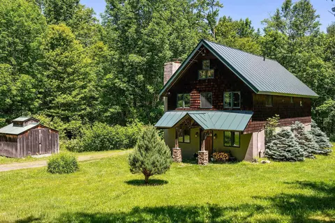 155 Pratt Bridge Rd, Jamaica, VT 05343