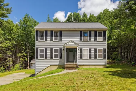 177 Whittier Dr, Fremont, NH 03044