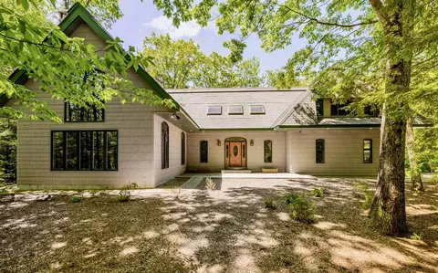 44 Fox Run Rd, Sunapee, NH 03782