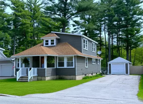 87 Chestnut Hill Rd, Rochester, NH 03867