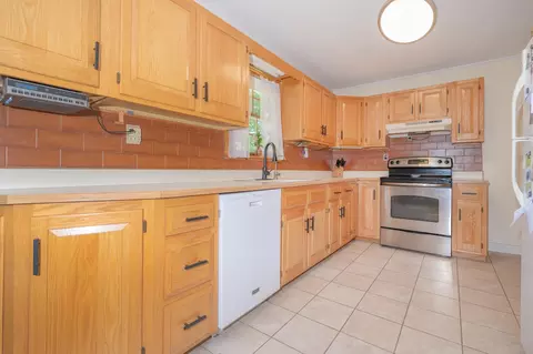 Kitchen - 56 Jenness Rd, Weathersfield, VT 05089 photo 1 of 2