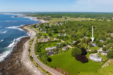 View/Area - 12 Willow Ave, North Hampton, NH 03862 photo 1 of 2