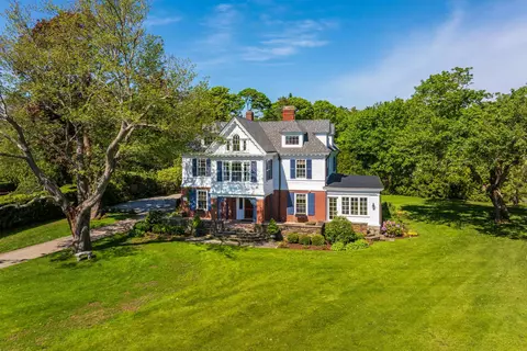 Exterior - 12 Willow Ave, North Hampton, NH 03862 photo 7 of 10