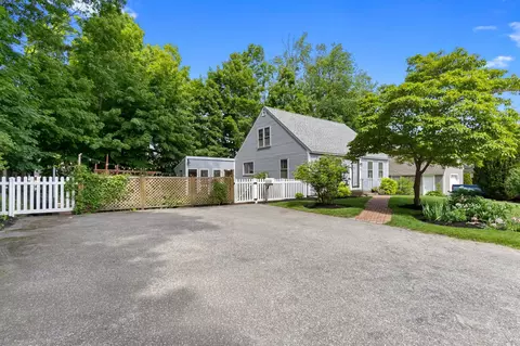 Exterior - 9 Comings Ct, Exeter, NH 03833 photo 12 of 12
