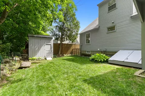 Exterior - 9 Comings Ct, Exeter, NH 03833 photo 9 of 12