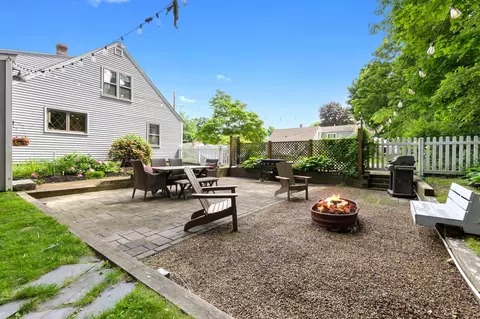 Exterior - 9 Comings Ct, Exeter, NH 03833 photo 5 of 12
