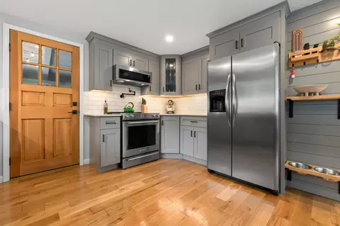 Kitchen - 9 Comings Ct, Exeter, NH 03833 photo 1 of 7
