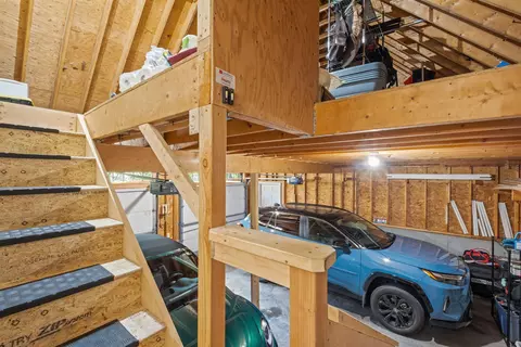 Exterior - 5 Lloyd Rd, Wolfeboro, NH 03894 photo 6 of 9