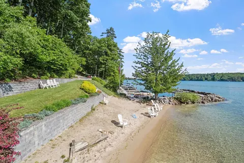 Exterior - 5 Lloyd Rd, Wolfeboro, NH 03894 photo 8 of 9