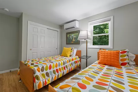 Bedroom - 5 Lloyd Rd, Wolfeboro, NH 03894 photo 6 of 8