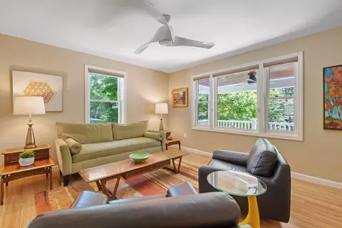 Living - 5 Lloyd Rd, Wolfeboro, NH 03894 photo 2 of 5