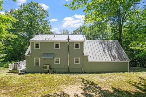 Exterior - 5 Lloyd Rd, Wolfeboro, NH 03894 photo 7 of 9