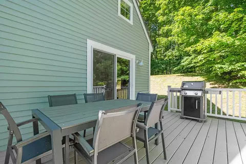 Exterior - 5 Lloyd Rd, Wolfeboro, NH 03894 photo 5 of 9
