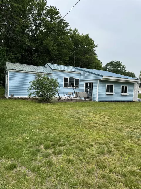 34 Ponderosa Ave, Nashua, NH 03062