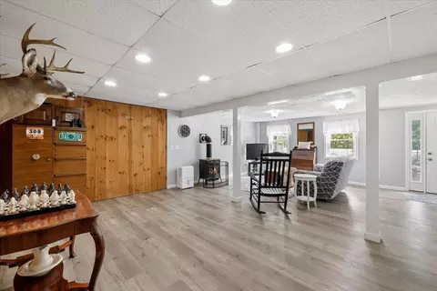 Entry Way - 17 Almeda Ln, Hooksett, NH 03106 photo 2 of 3