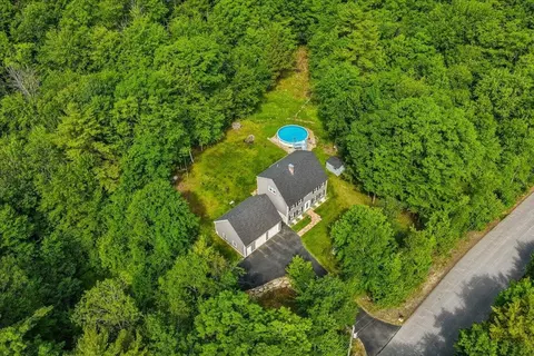 View/Area - 17 Almeda Ln, Hooksett, NH 03106 photo 2 of 6