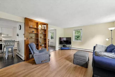 Living - 17 Almeda Ln, Hooksett, NH 03106 photo 1 of 3