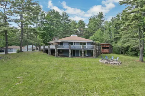 71 Winona Rd, Meredith, NH 03253