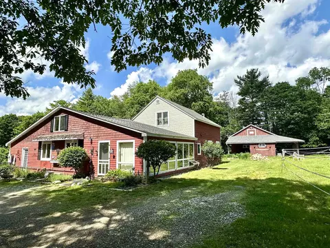 310 Cross Hill Rd, Wilmot, NH 03287