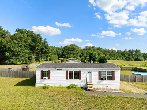 243 Newton Rd, Vernon, VT 05354