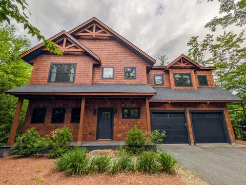 302 S Peak Rd, Lincoln, NH 03251